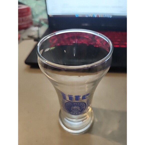Vintage Miller Lite Pilsner Glass Blue Logo “A Fine Pilsner Beer” Barware - Picture 2 of 9